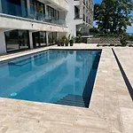 דירה Panorama Deluxe - Pool & Free Parking Alsóörs