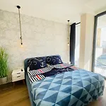 Panorama Deluxe - Pool & Free Parking דירה