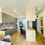 Panorama Deluxe - Pool & Free Parking דירה