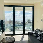 Panorama Deluxe - Pool & Free Parking דירה Alsóörs