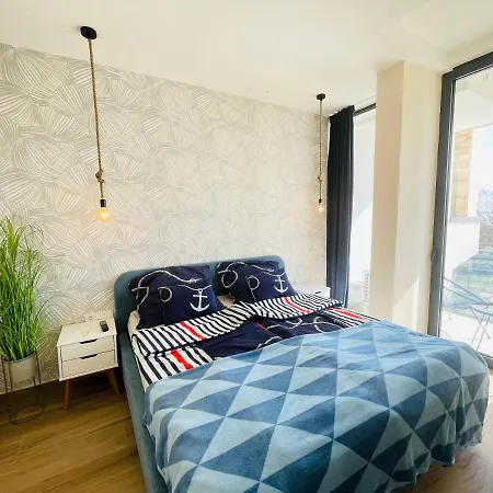 Panorama Deluxe - Pool & Free Parking Apartment