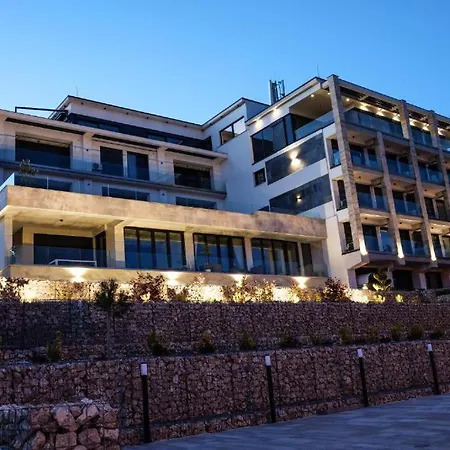 Panorama Deluxe - Pool & Free Parking Apartment Alsoors