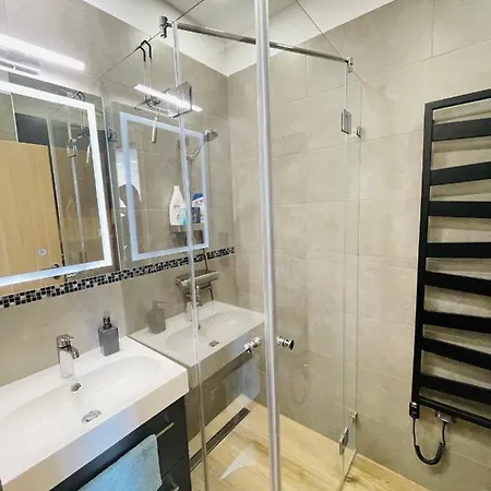 Apartment Panorama Deluxe - Pool & Free Parking Alsoors