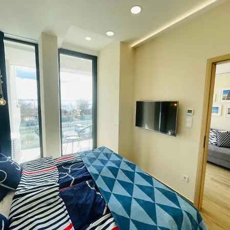 Apartment Panorama Deluxe - Pool & Free Parking