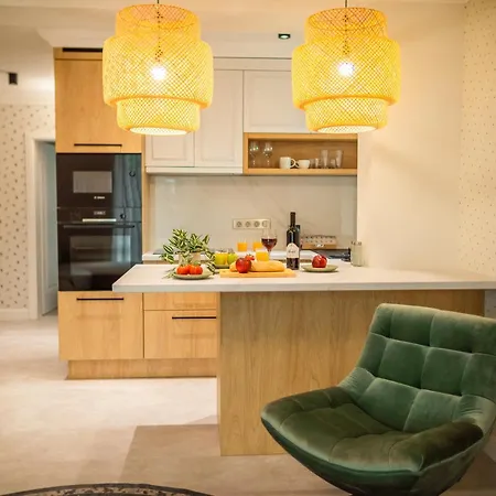 Apartman Panorama Deluxe - Pool & Free Parking Alsóörs