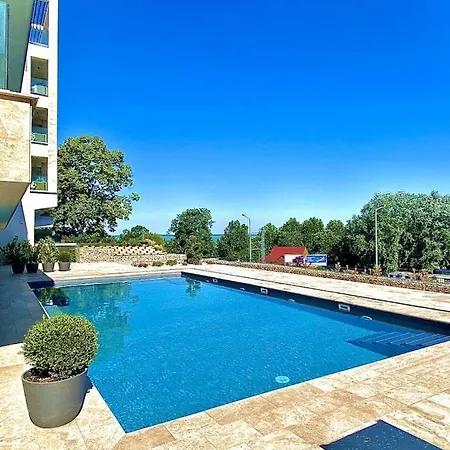 Panorama Deluxe - Pool & Free Parking アパート Alsóörs