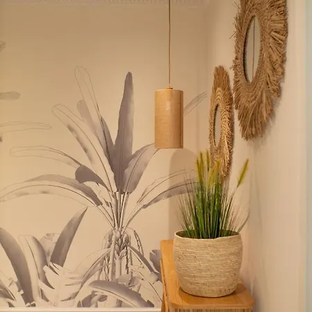 Panorama Deluxe - Pool & Free Parking Apartment