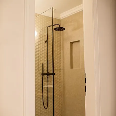 Apartment Panorama Deluxe - Pool & Free Parking