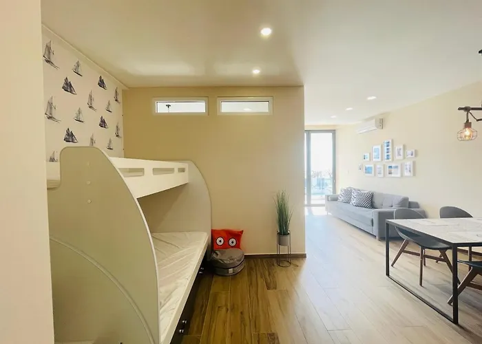 Panorama Deluxe - Pool & Free Parking