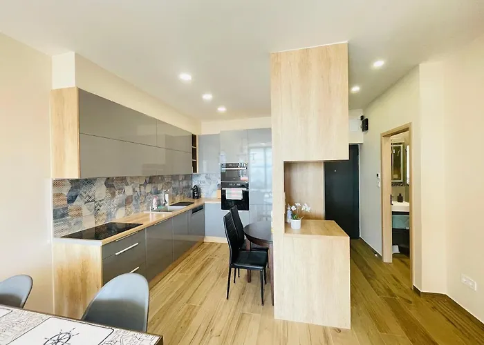 Panorama Deluxe - Pool & Free Parking Lejlighed