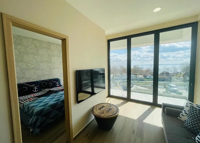 Panorama Deluxe - Pool & Free Parking Lejlighed Alsóörs