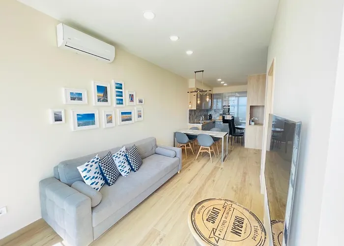 Lejlighed Panorama Deluxe - Pool & Free Parking *