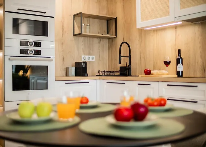 Panorama Deluxe - Pool & Free Parking