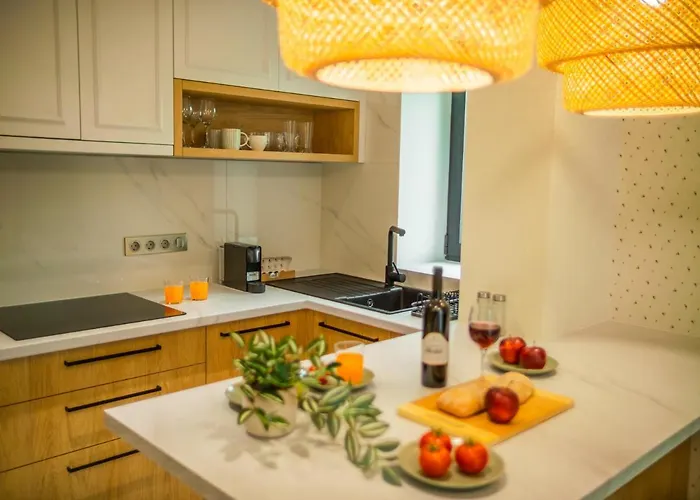 Lejlighed Panorama Deluxe - Pool & Free Parking Alsóörs